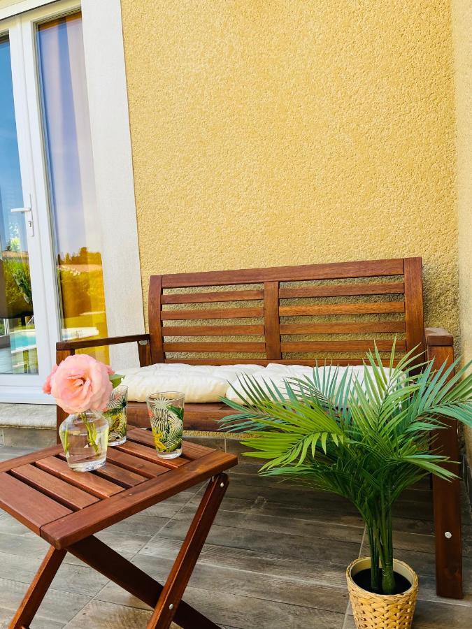 Un Coin Tropical En Provence ! Hotel LʼIsle-sur-la-Sorgue Екстериор снимка